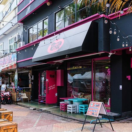 Slumber Surf Phuket Kataホステル エクステリア 写真
