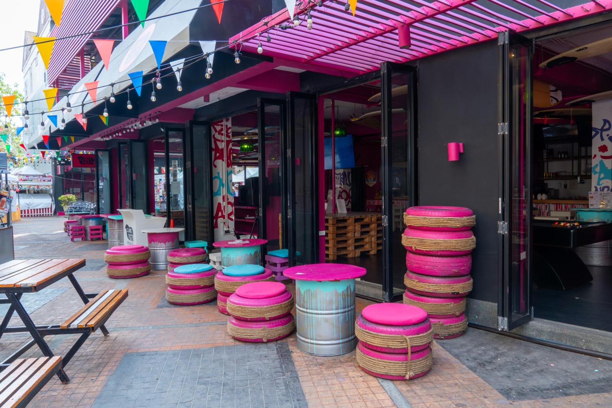 Slumber Surf Phuket Kataホステル エクステリア 写真