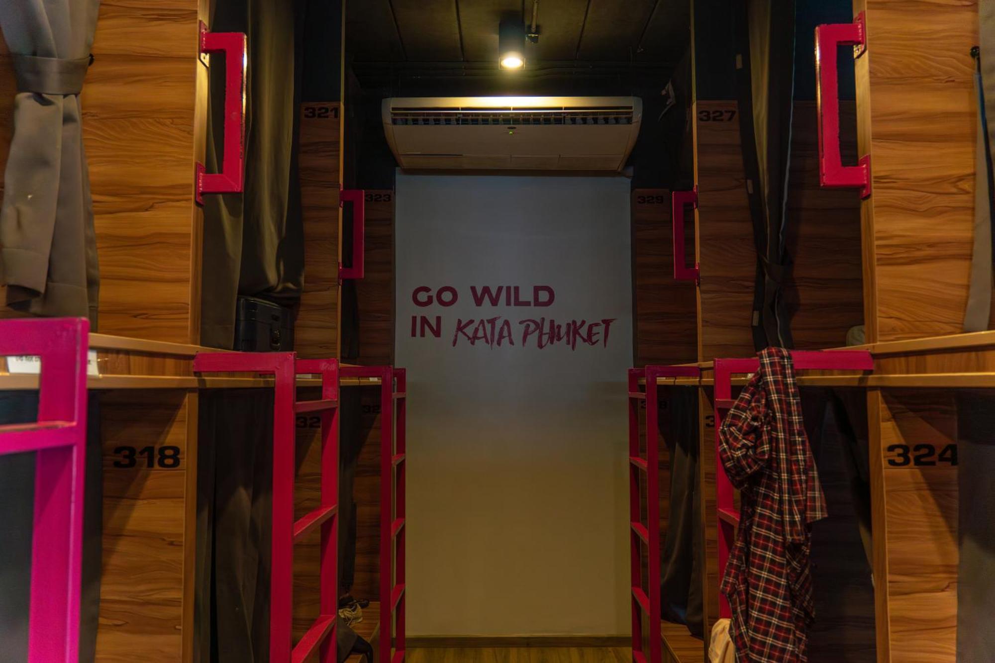 Slumber Surf Phuket Kataホステル エクステリア 写真