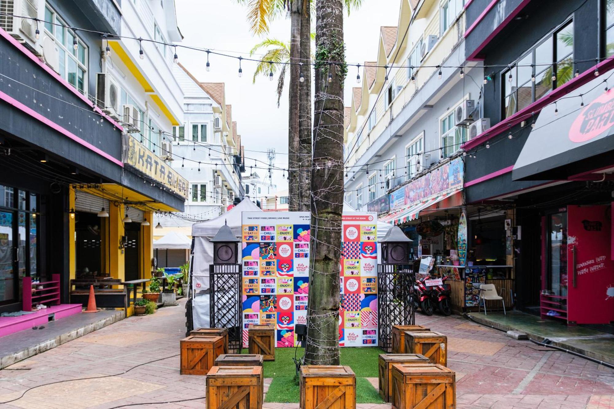 Slumber Surf Phuket Kataホステル エクステリア 写真